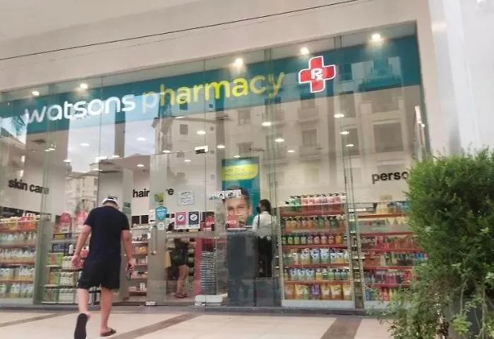 Tiny Near Naia Terminal 3 * マニラ市